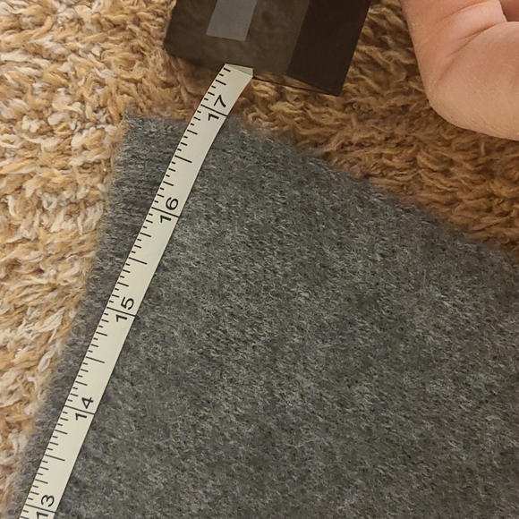 Scarf - Picture 4 of 5